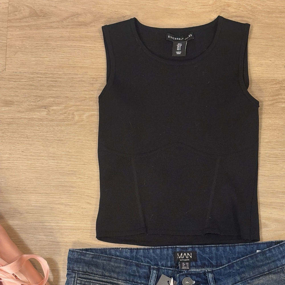 Sincerely Jules Black Knit Cropped Tank Top – Small